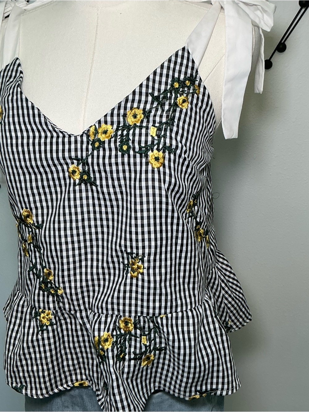 Shein Gingham Floral Embroidered Tie Strap Peplum Top Size Small Cottagecore - Picture 3 of 6